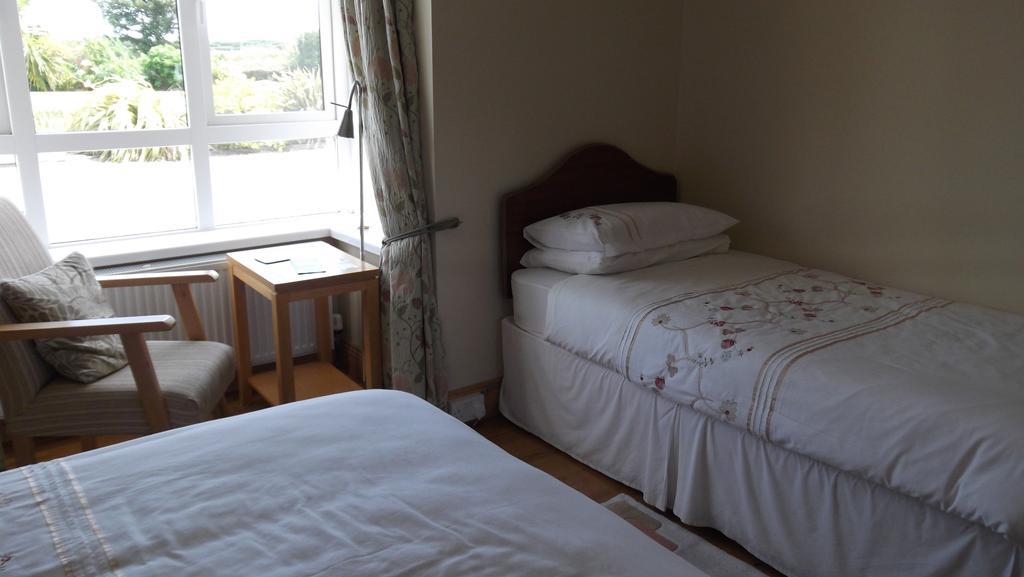 Ashley Lodge Bed & Breakfast Rosslare Harbour Room photo