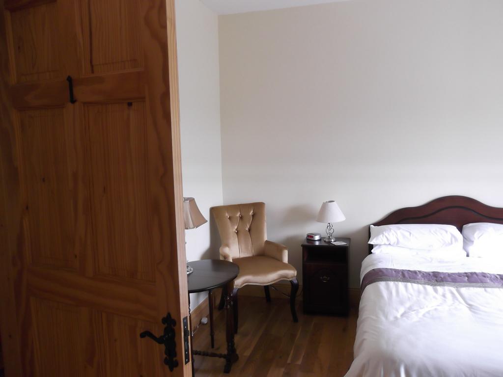 Ashley Lodge Bed & Breakfast Rosslare Harbour Exterior photo